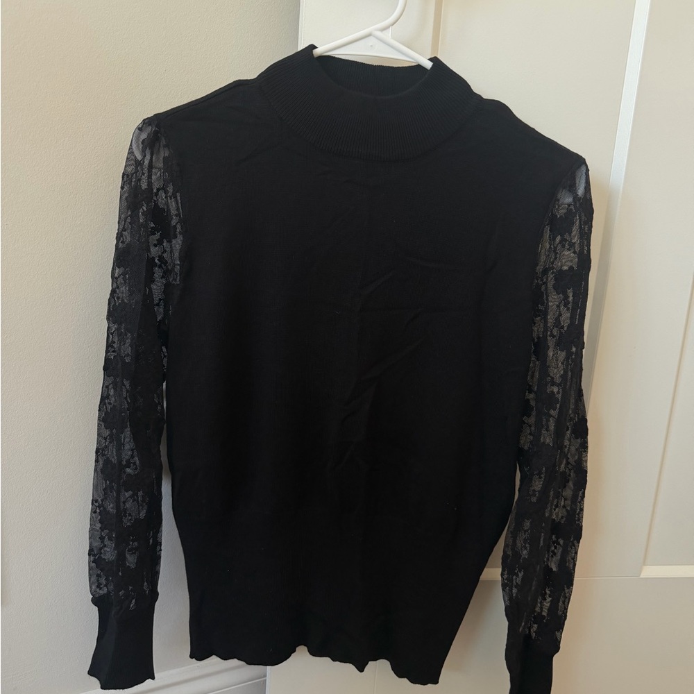 Women’s Lace Black Long Sleeve Top